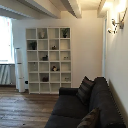 Suite Home Como Lägenhet